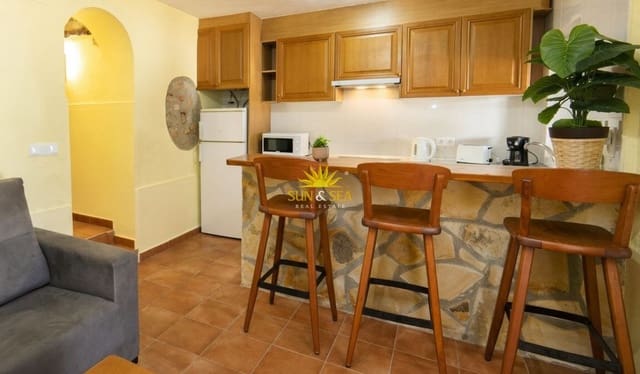 5 slaapkamer Villa te huur in Dénia met zwembad garage - € 3.000 (Ref: 10093727)