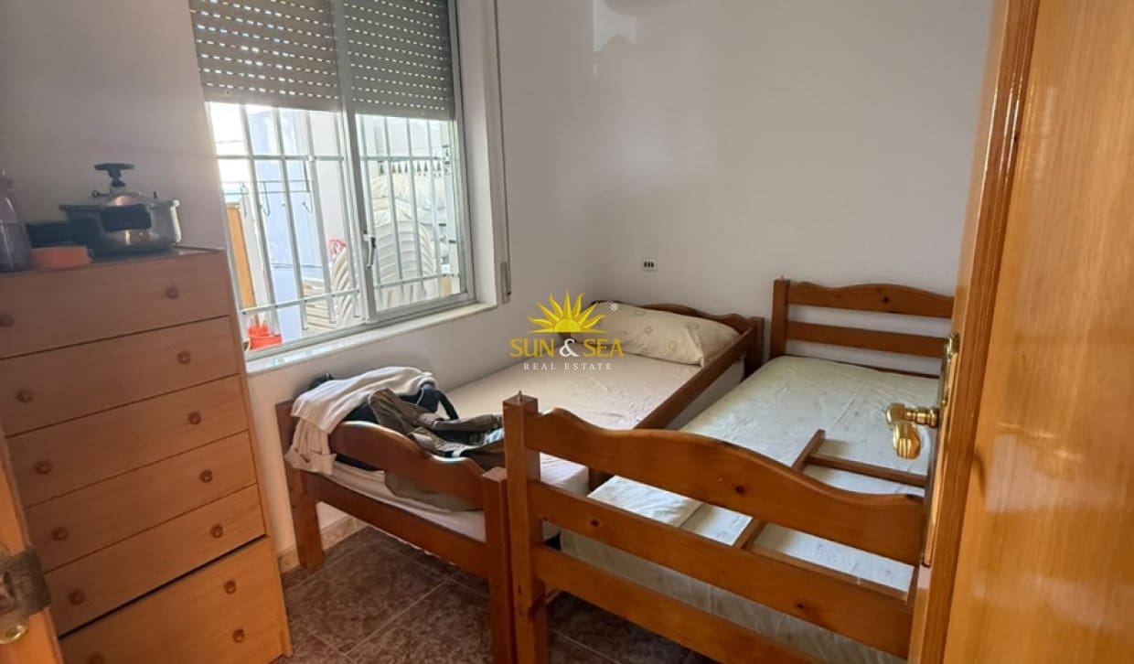 3 soverom Leilighet til salgs i Los Alcazares med garasje - € 770 (Ref: 10095522)