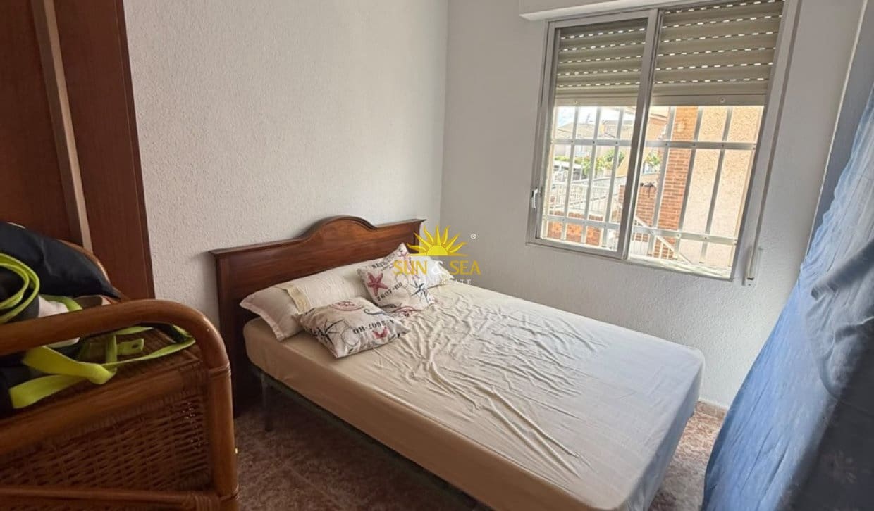 3 soverom Leilighet til salgs i Los Alcazares med garasje - € 770 (Ref: 10095522)