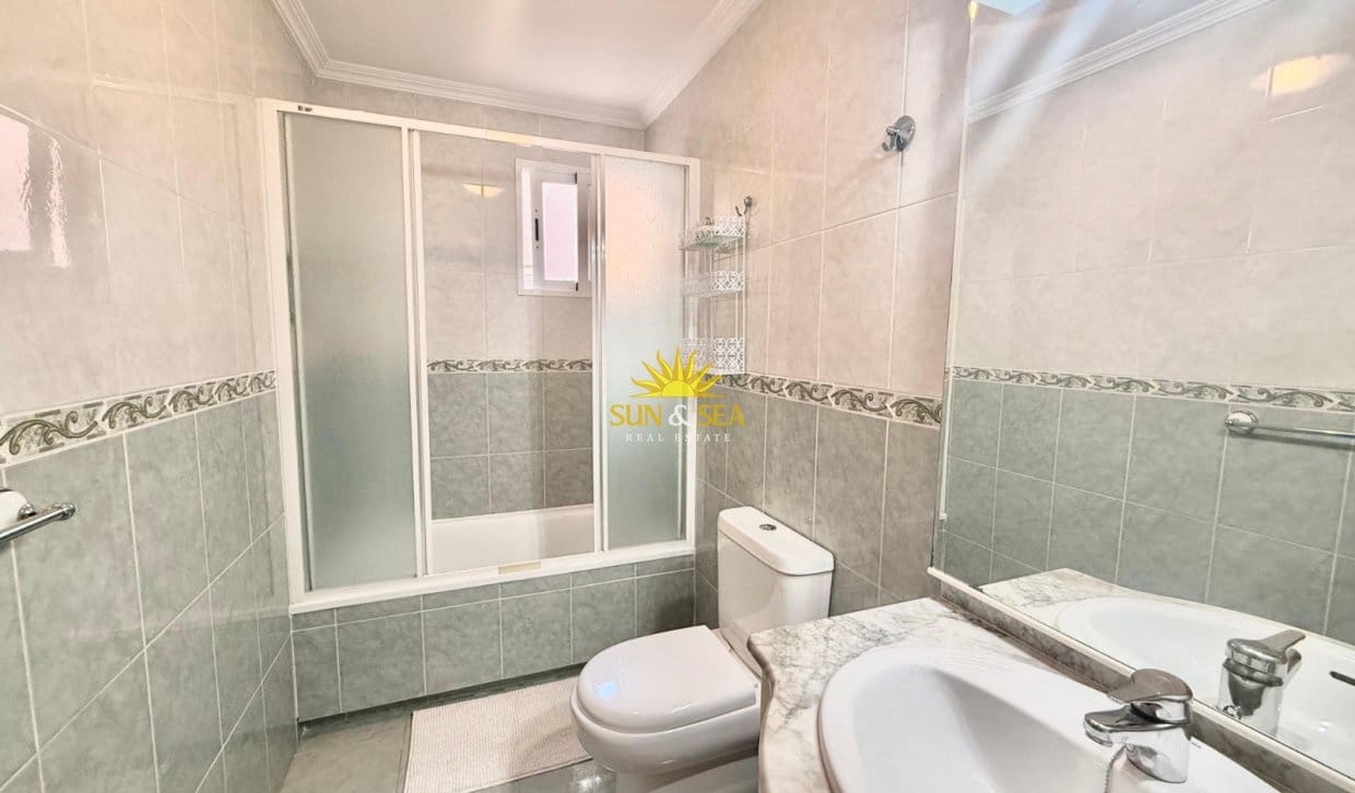 1 bedroom Apartment for rent in Santa Pola with garage - € 850 (Ref: 10095721)