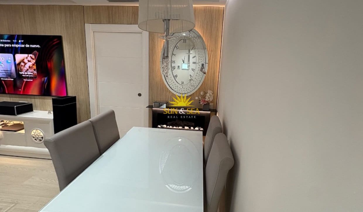 3 makuuhuone Huoneisto vuokrattavana paikassa Torrevieja - 1 700 € (Ref: 10095813)