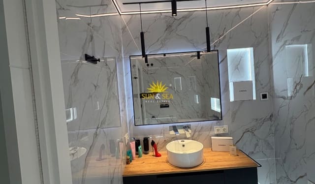 Apartamento de 3 habitaciones en El Molino, Torrevieja en alquiler - 1.700 € (Ref: 10095813)