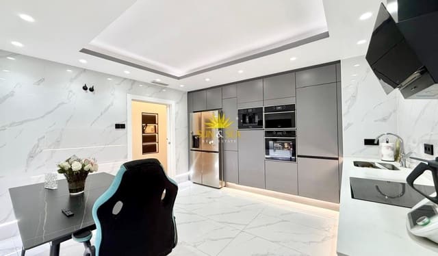 3 sovrum Lägenhet att hyra i El Molino, Torrevieja - 1 700 € (Ref: 10095813)