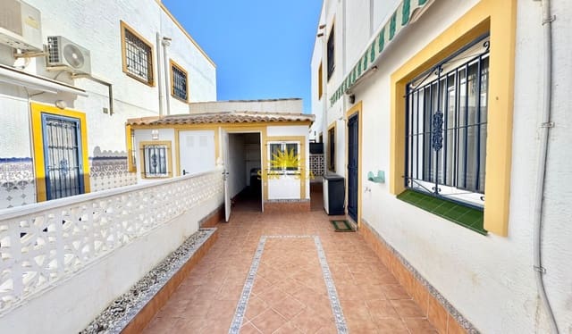 3 quarto Apartamento para arrendar em El Chaparral - La Siesta - La Torreta, Torrevieja com piscina garagem - 1 000 € (Ref: 10098980)