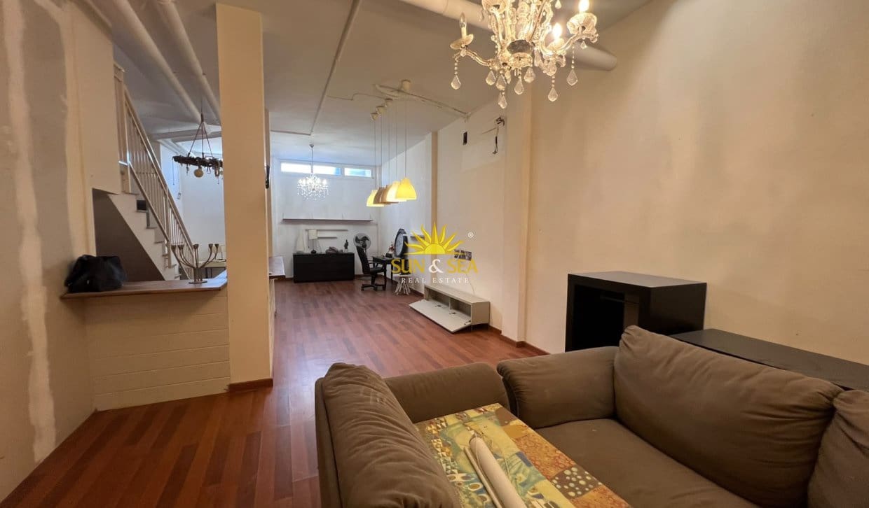 3 Zimmer Villa zu vermieten in Elche / Elx mit Pool Garage - 1.750 € (Ref: 10099152)