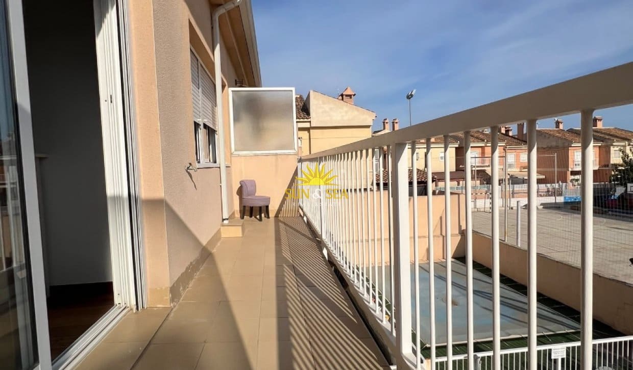 3 Zimmer Villa zu vermieten in Elche / Elx mit Pool Garage - 1.750 € (Ref: 10099152)