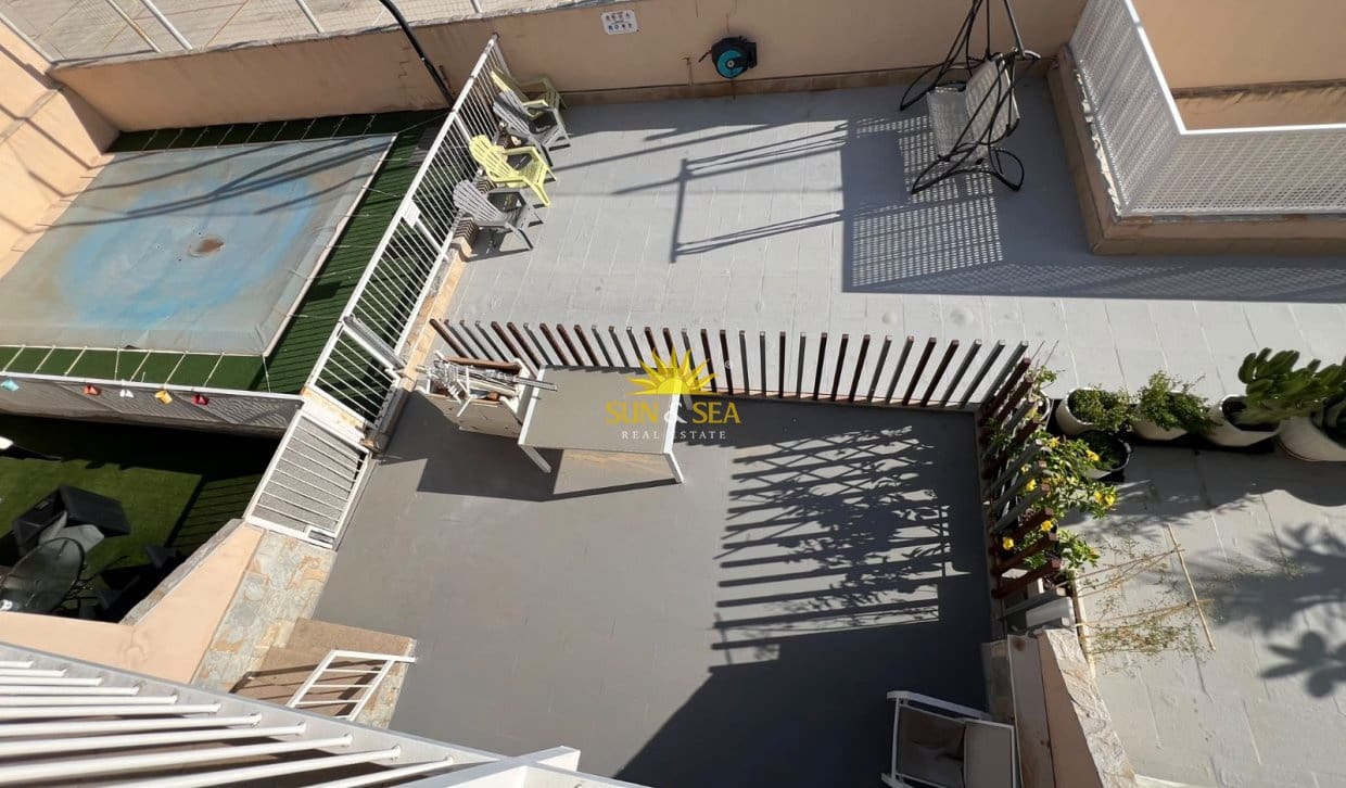 3 Zimmer Villa zu vermieten in Elche / Elx mit Pool Garage - 1.750 € (Ref: 10099152)