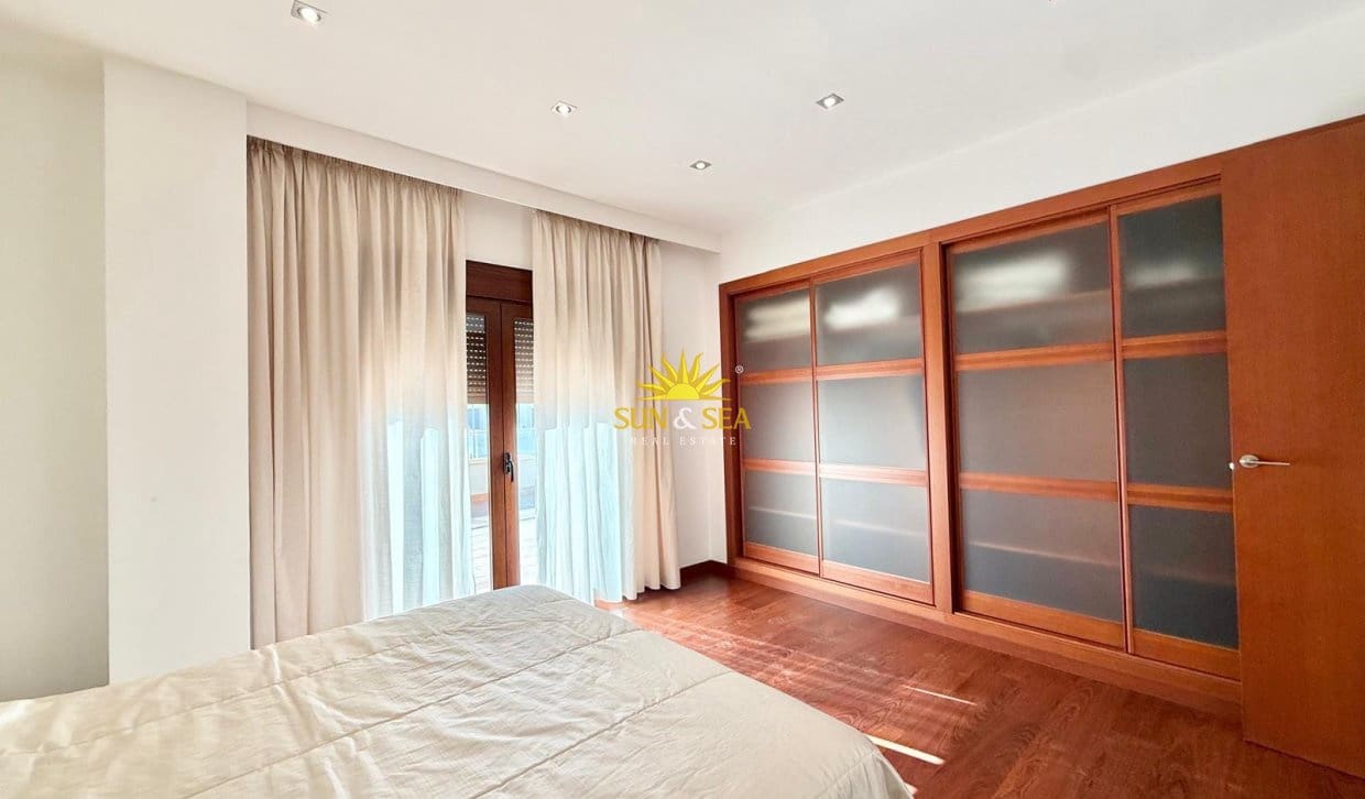 3 quarto Moradia para arrendamento para férias em Ciudad Quesada com piscina Garagem - 3 500 € (Ref: 10100540)