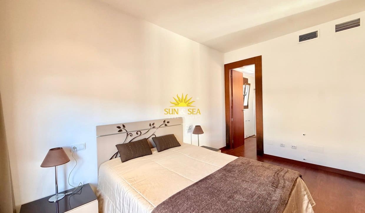 3 quarto Moradia para arrendamento para férias em Ciudad Quesada com piscina Garagem - 3 500 € (Ref: 10100540)