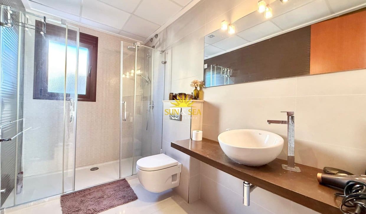 3 quarto Moradia para arrendamento para férias em Ciudad Quesada com piscina Garagem - 3 500 € (Ref: 10100540)