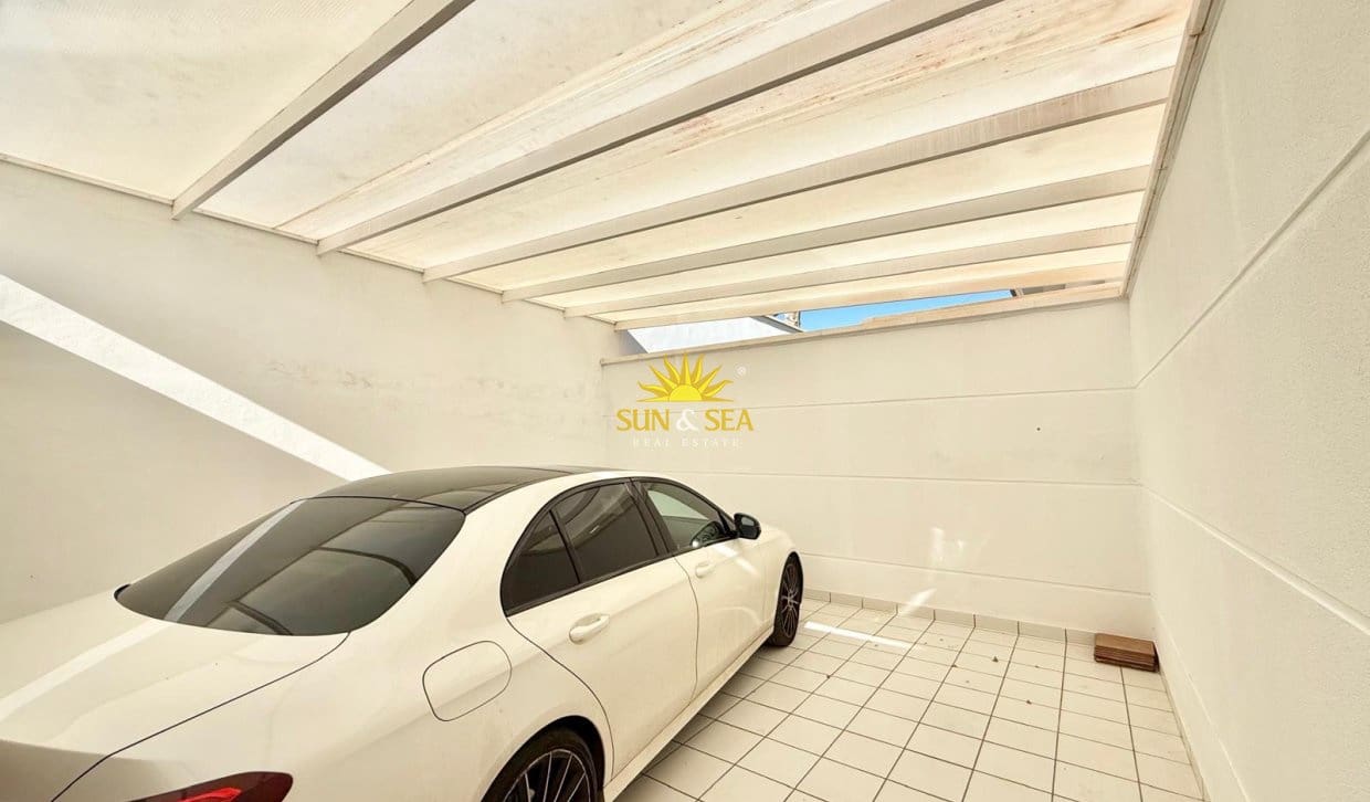 3 quarto Moradia para arrendamento para férias em Ciudad Quesada com piscina Garagem - 3 500 € (Ref: 10100540)