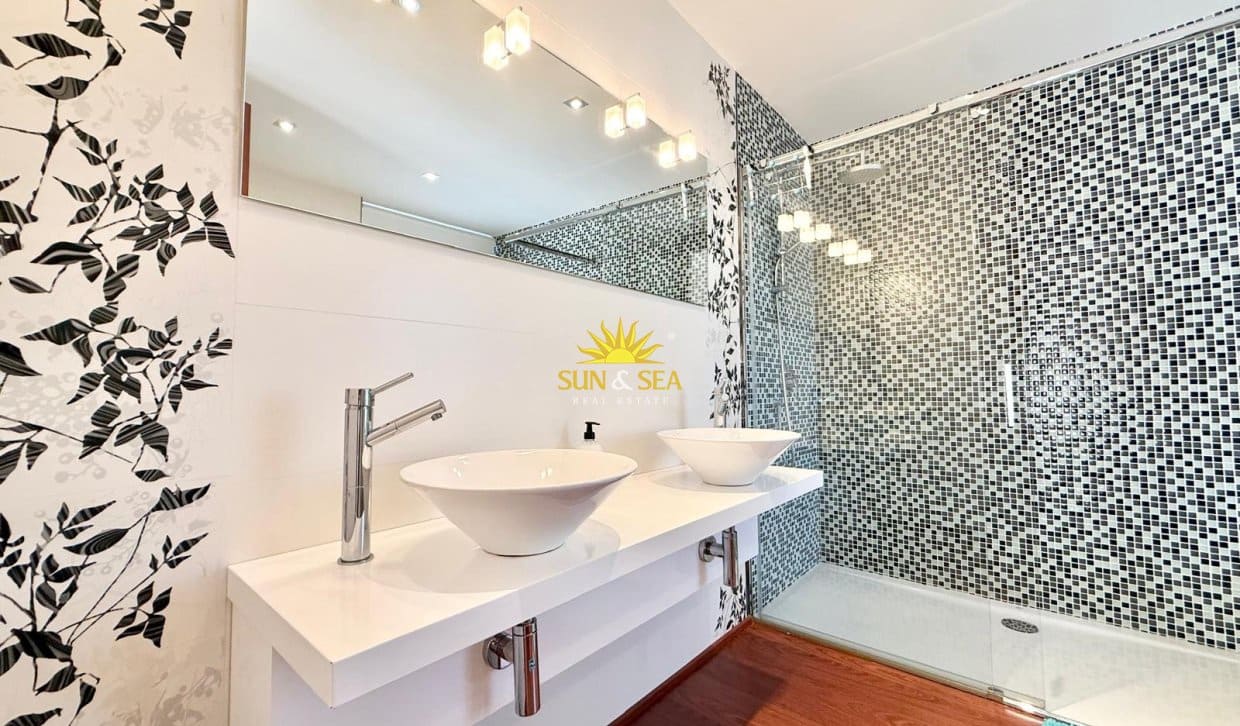 3 quarto Moradia para arrendamento para férias em Ciudad Quesada com piscina Garagem - 3 500 € (Ref: 10100540)
