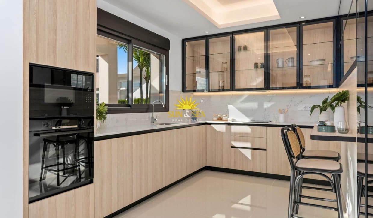 3 camera da letto Villa da affittare in Ciudad Quesada con piscina garage - 3.100 € (Rif: 10101188)