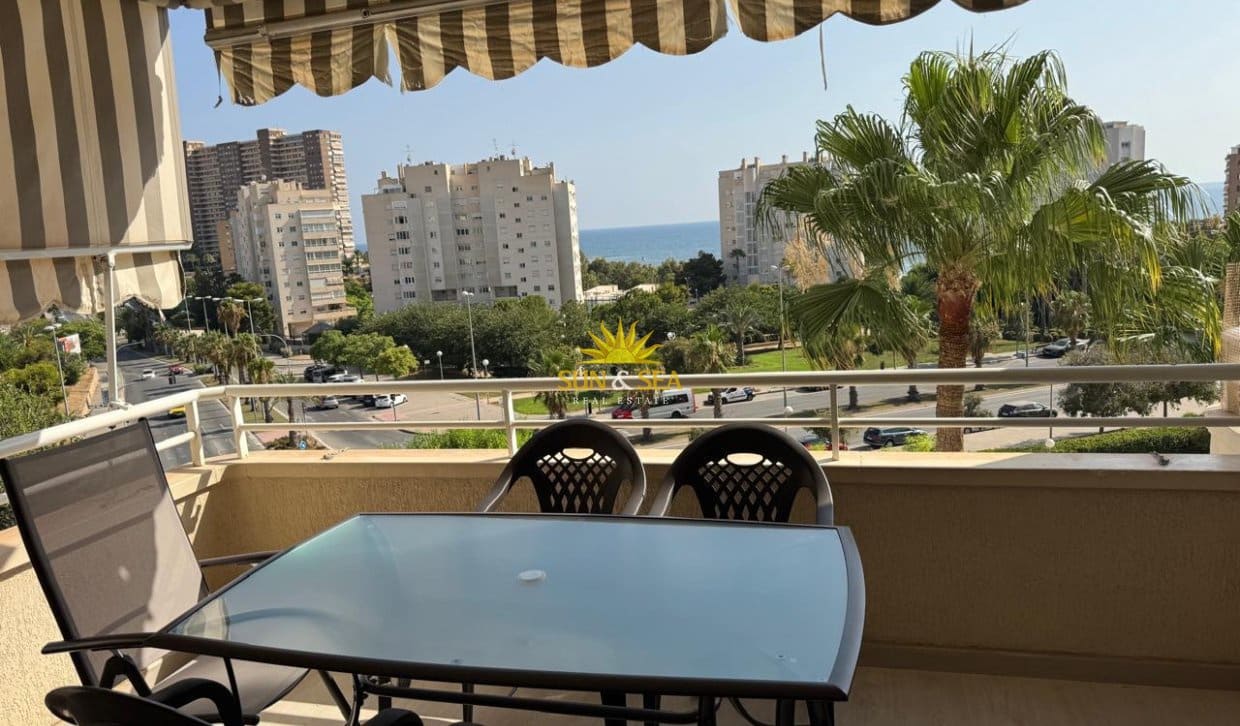 2 slaapkamer Appartement voor vakantieverhuur in Alicante stad met zwembad garage - € 1.550 (Ref: 10101189)