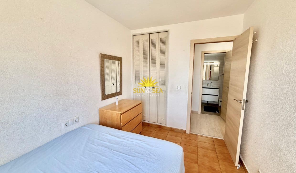 2 bedroom Apartment for holiday rental in Alicante / Alacant city with pool garage - € 1,550 (Ref: 10101189)