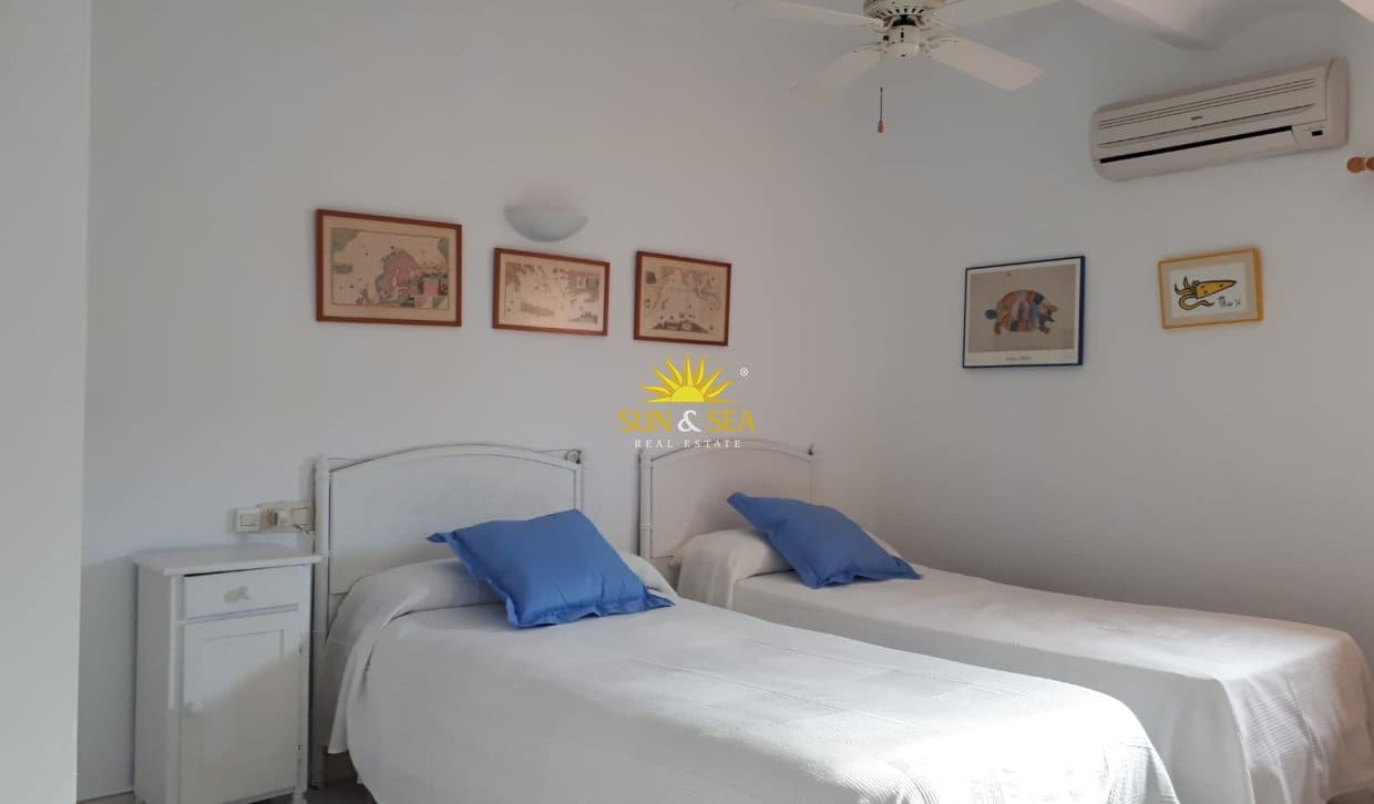 2 quarto Apartamento para arrendamento para férias em Denia com piscina Garagem - 1 100 € (Ref: 10101190)