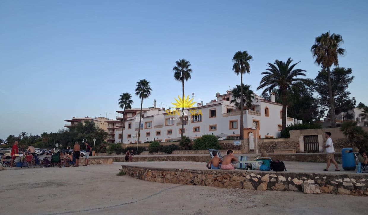 2 quarto Apartamento para arrendamento para férias em Denia com piscina Garagem - 1 100 € (Ref: 10101190)