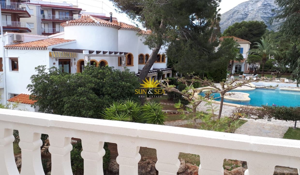 2 quarto Apartamento para arrendamento para férias em Denia com piscina Garagem - 1 100 € (Ref: 10101190)