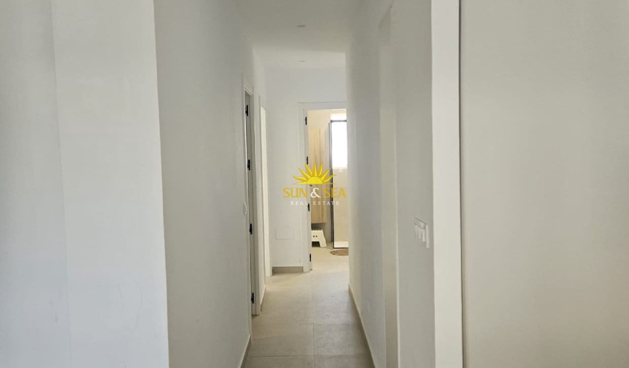 3 soverom Villa til salgs i Torre de la Horadada med svømmebasseng garasje - € 1 300 (Ref: 10101191)