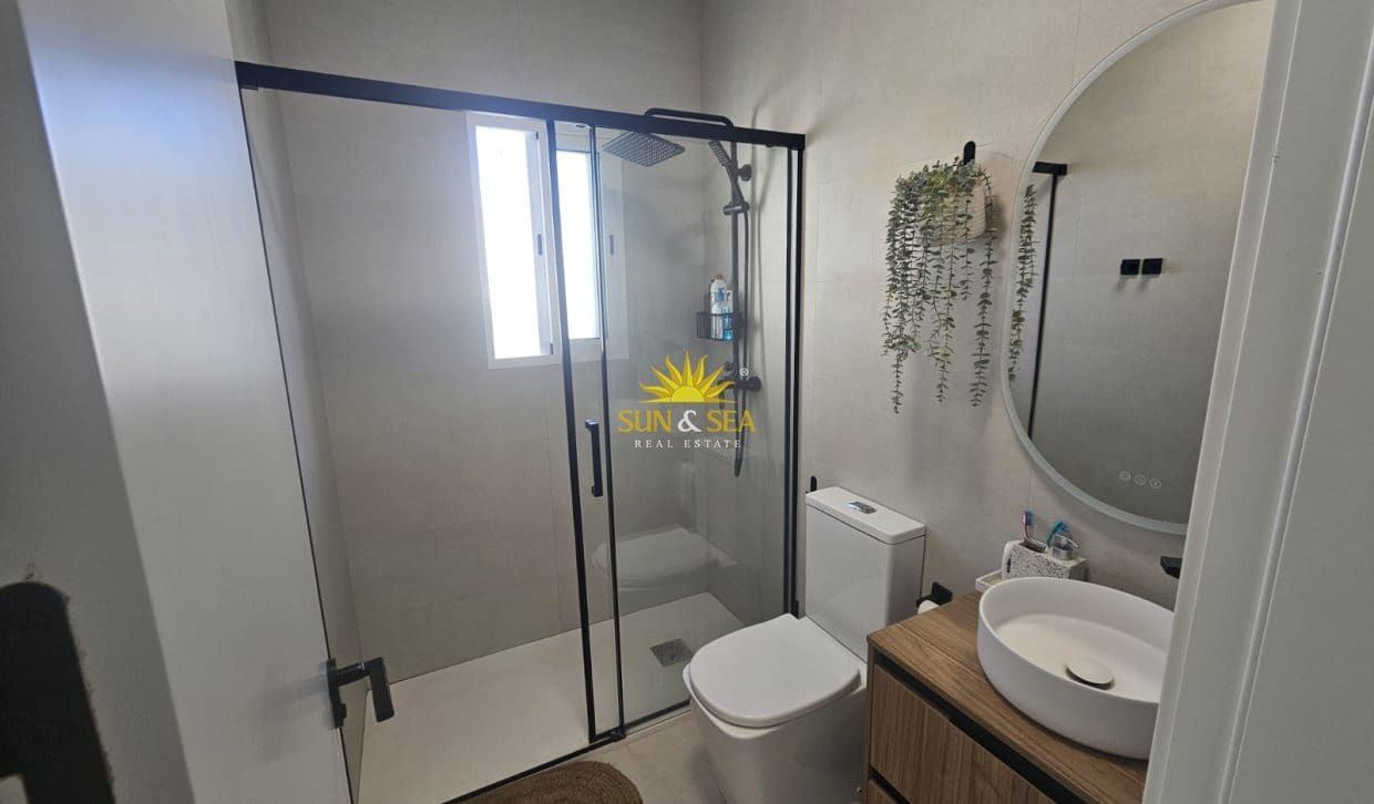 3 soverom Villa til salgs i Torre de la Horadada med svømmebasseng garasje - € 1 300 (Ref: 10101191)