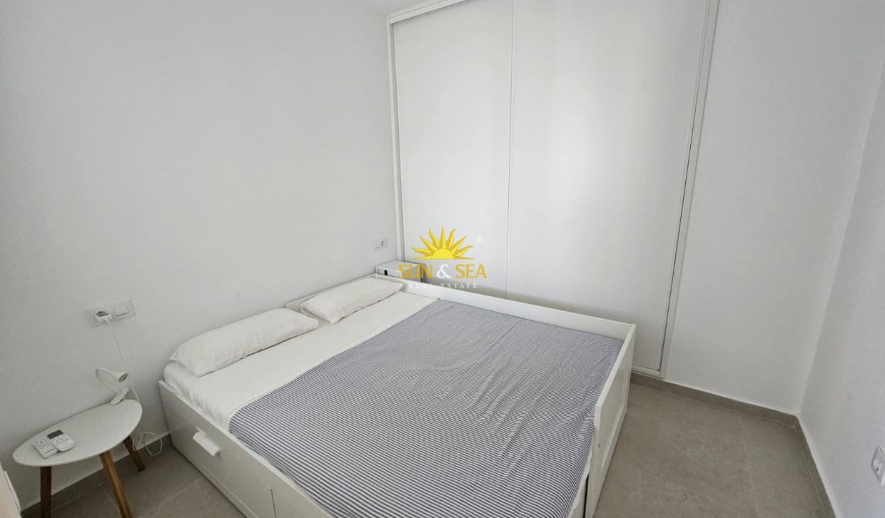 3 soverom Villa til salgs i Torre de la Horadada med svømmebasseng garasje - € 1 300 (Ref: 10101191)