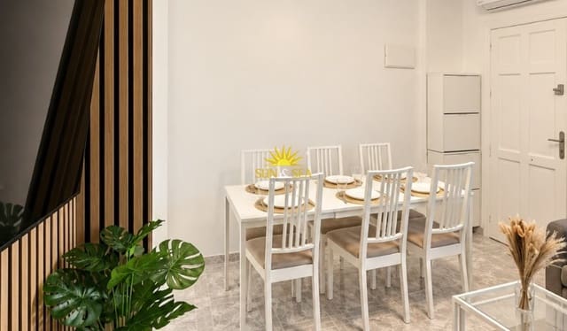 4 camera da letto Appartamento da affitare come casa vacanza in Aguas Nuevas, Torrevieja con piscina garage - 1.400 € (Rif: 10103549)