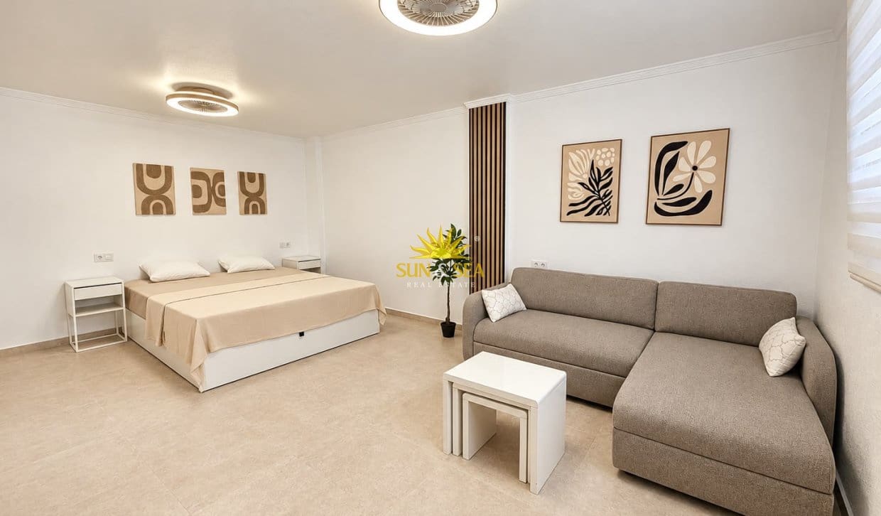 4 camera da letto Appartamento da affitare come casa vacanza in Torrevieja con piscina garage - 1.400 € (Rif: 10103549)