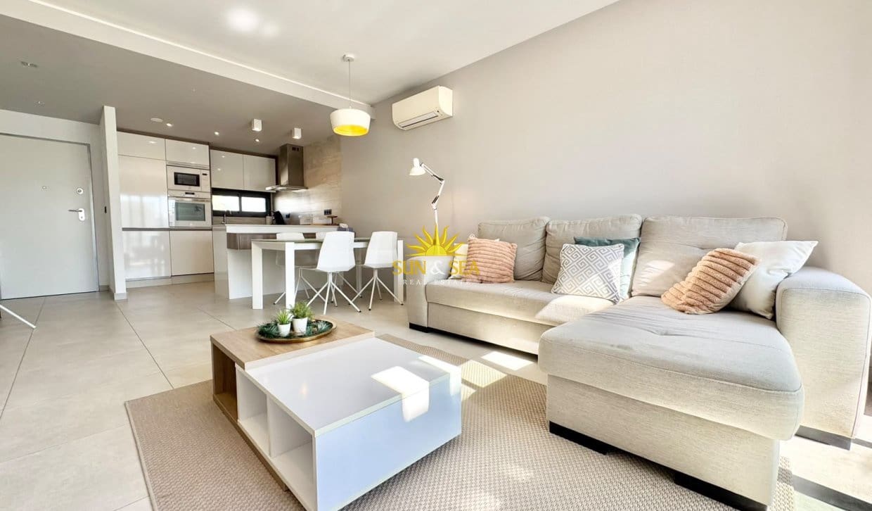 2 soverom Penthouse til leie i Guardamar del Segura med svømmebasseng - € 1 500 (Ref: 10103550)