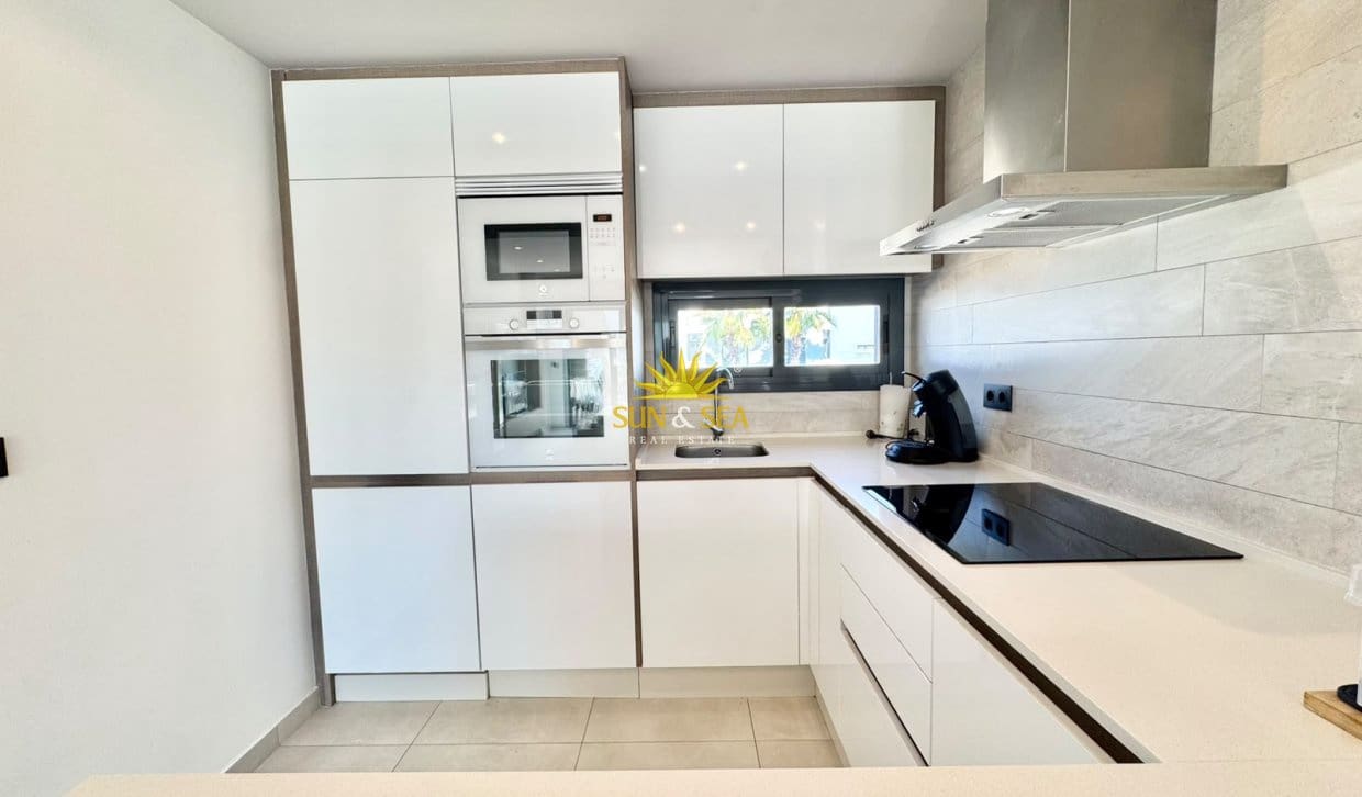 2 soverom Penthouse til leie i Guardamar del Segura med svømmebasseng - € 1 500 (Ref: 10103550)