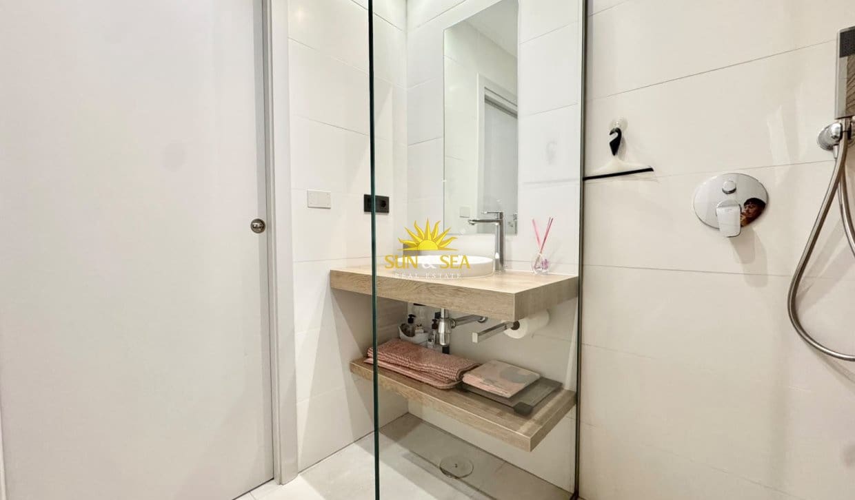 2 soverom Penthouse til leie i Guardamar del Segura med svømmebasseng - € 1 500 (Ref: 10103550)
