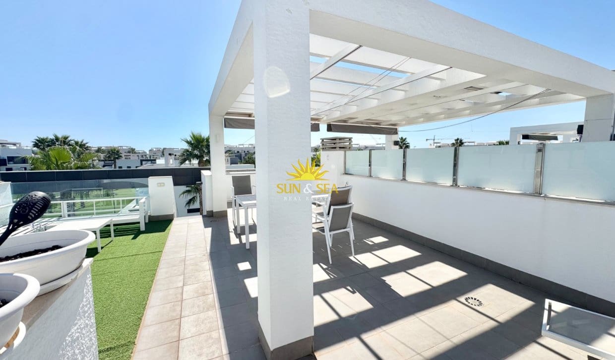2 soverom Penthouse til leie i Guardamar del Segura med svømmebasseng - € 1 500 (Ref: 10103550)