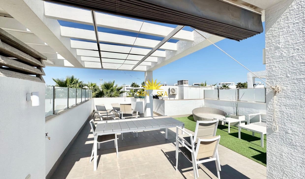 2 soverom Penthouse til leie i Guardamar del Segura med svømmebasseng - € 1 500 (Ref: 10103550)