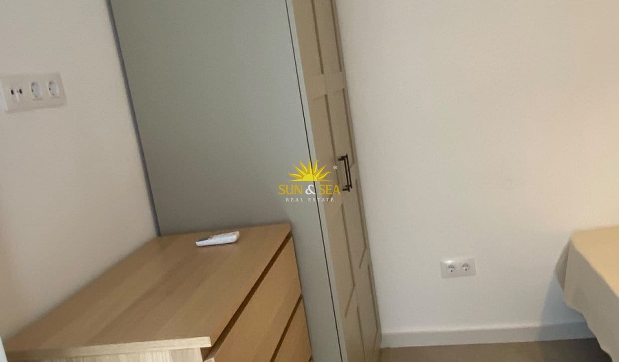 1 bedroom Apartment for rent in Los Alcazares - € 900 (Ref: 10104313)