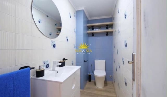 Apartamento de 3 habitaciones en Playa del Acequión, Torrevieja en alquiler vacacional con piscina - 1.000 € (Ref: 10106471)