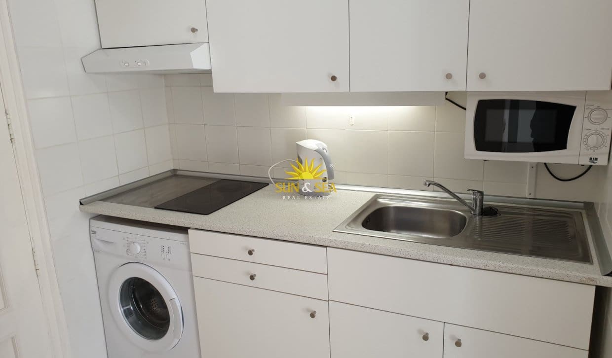 1 quarto Apartamento para arrendar em Calpe / Calp com piscina garagem - 1 100 € (Ref: 10106472)