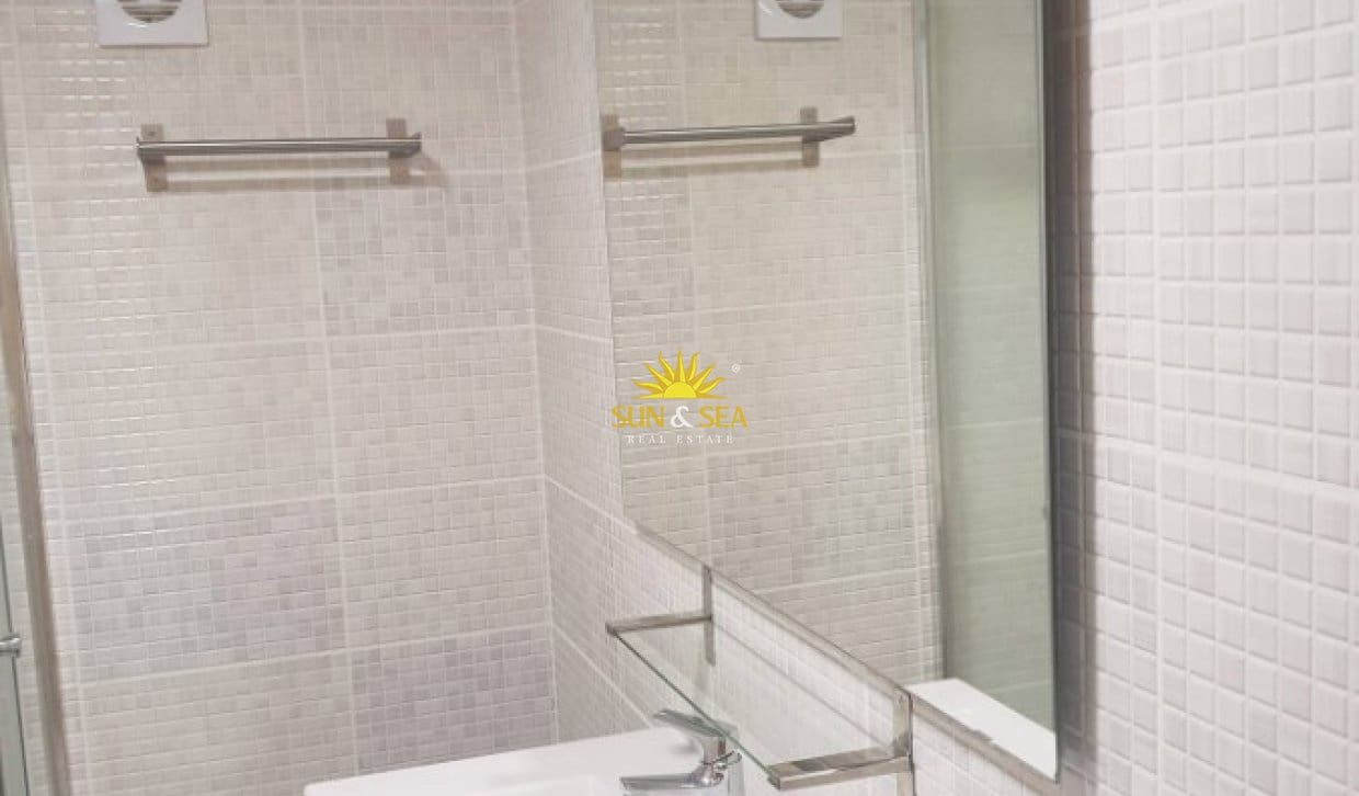 1 quarto Apartamento para arrendar em Calpe / Calp com piscina garagem - 1 100 € (Ref: 10106472)