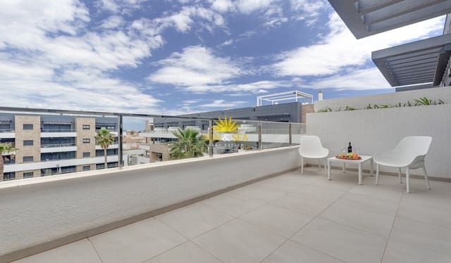 2 soverom Penthouse til salgs i Playa Flamenca, Orihuela med svømmebasseng garasje - € 2 500 (Ref: 10112152)