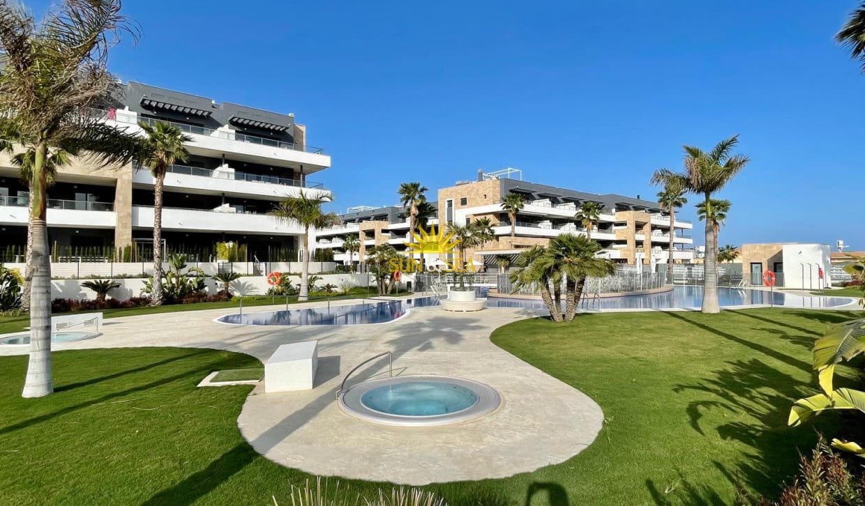 2 bedroom Penthouse for holiday rental in Orihuela Costa with pool garage - € 2,500 (Ref: 10112152)