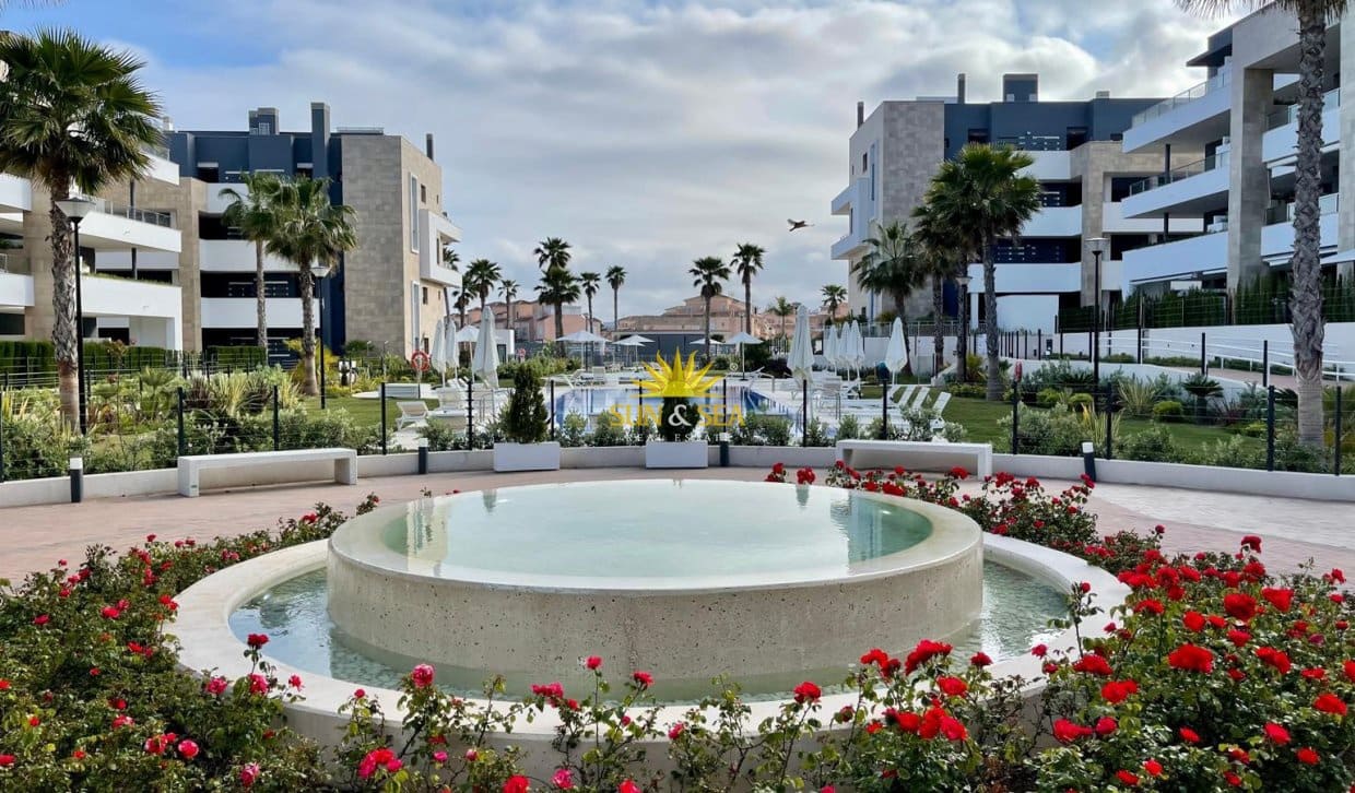 2 bedroom Penthouse for holiday rental in Orihuela Costa with pool garage - € 2,500 (Ref: 10112152)