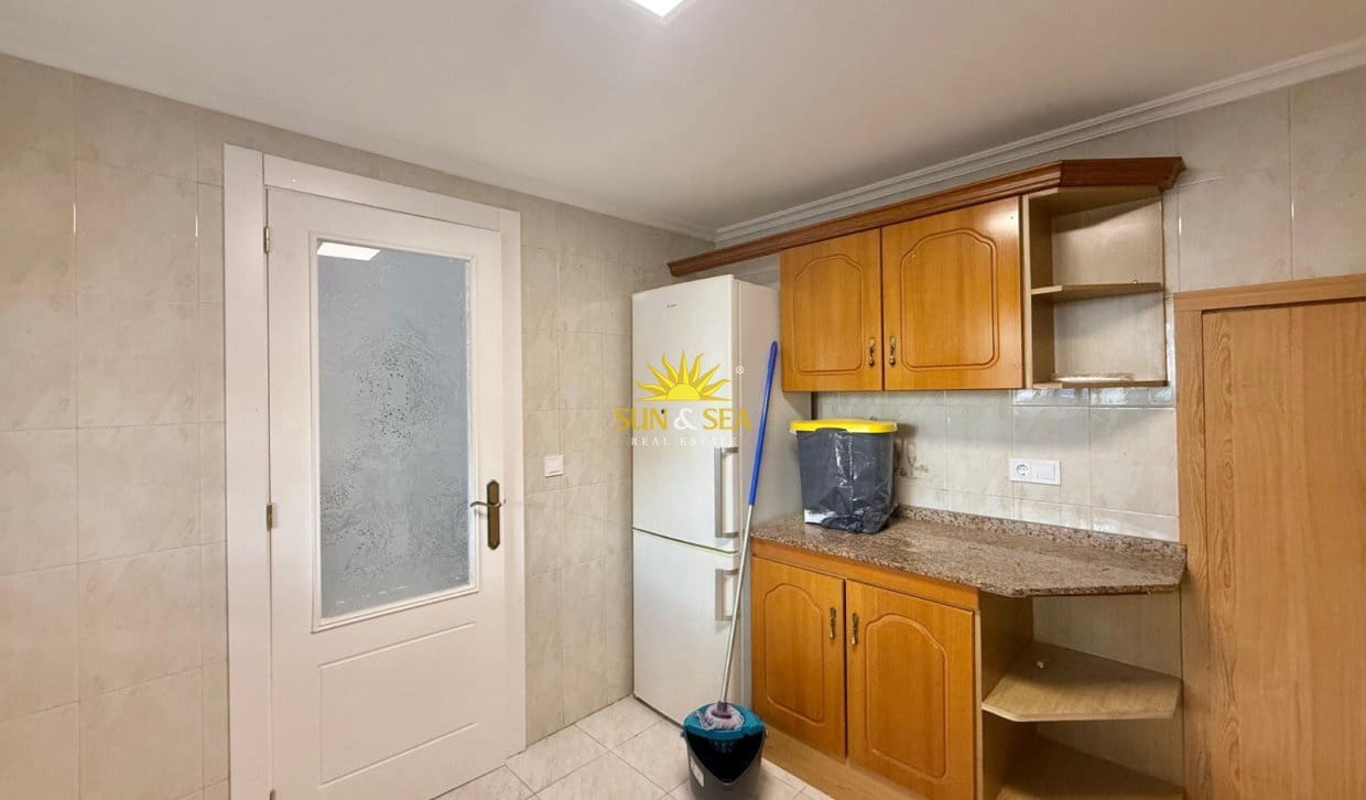 3 Zimmer Villa zu verkaufen in Santa Pola mit Garage - 375.000 € (Ref: 10113302)