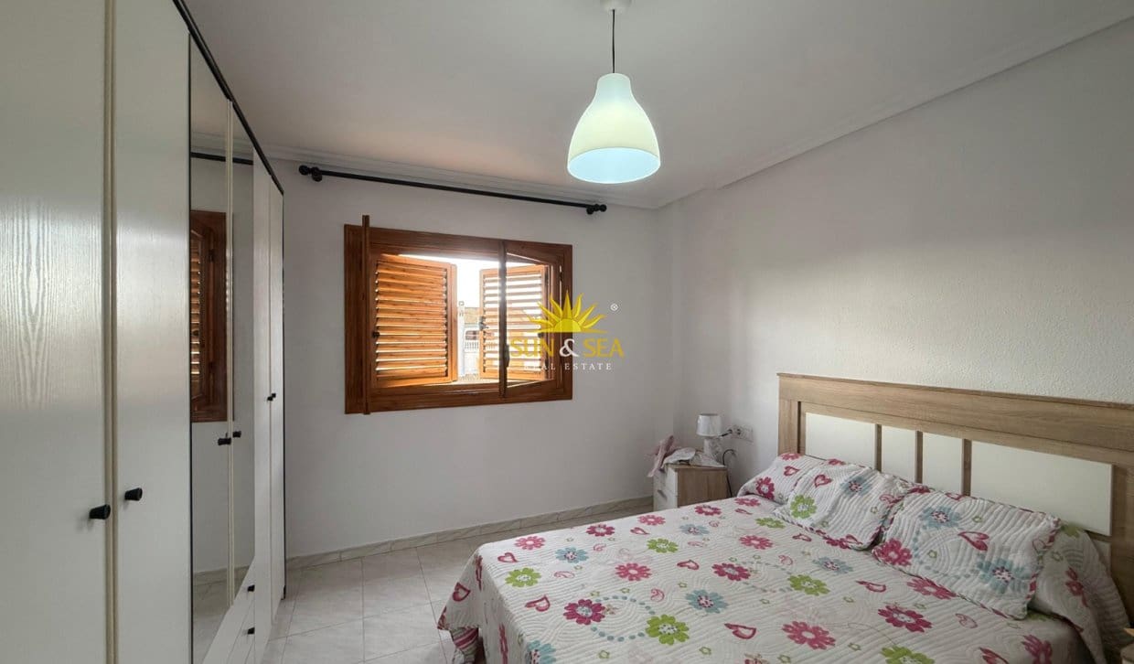 3 Zimmer Villa zu verkaufen in Santa Pola mit Garage - 375.000 € (Ref: 10113302)