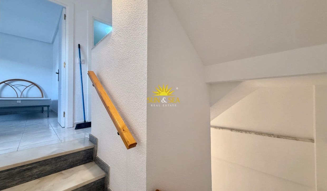3 Zimmer Villa zu verkaufen in Santa Pola mit Garage - 375.000 € (Ref: 10113302)