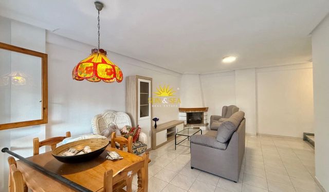 3 bedroom Villa for sale in Playa Tamarit - Playa Lissa, Santa Pola with garage - € 375,000 (Ref: 10113302)