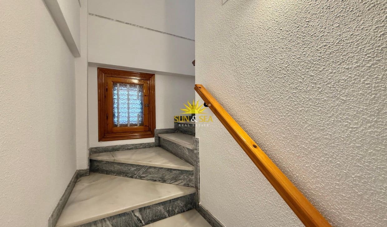 3 Zimmer Villa zu verkaufen in Santa Pola mit Garage - 375.000 € (Ref: 10113302)