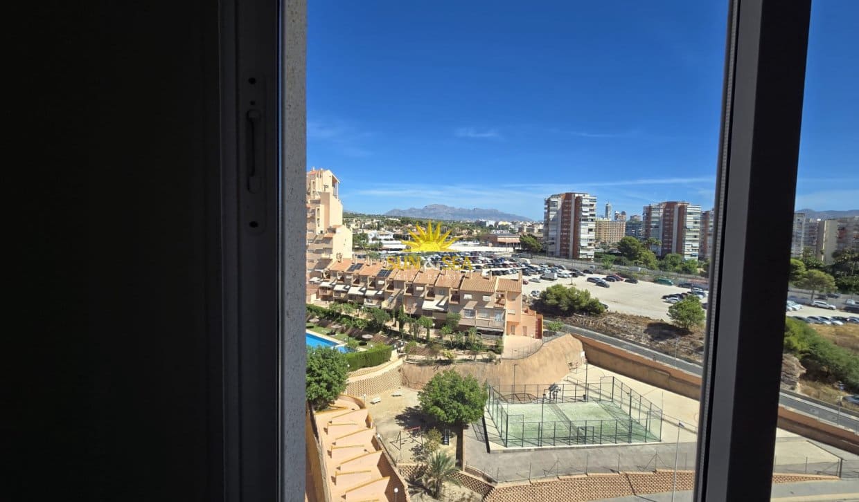 3 soverom Leilighet til leie i Benidorm med svømmebasseng garasje - € 1 600 (Ref: 10113303)