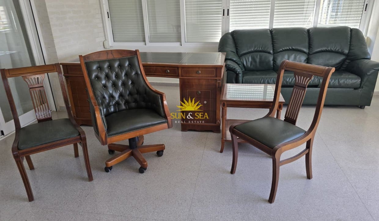 3 soverom Leilighet til leie i Benidorm med svømmebasseng garasje - € 1 600 (Ref: 10113303)