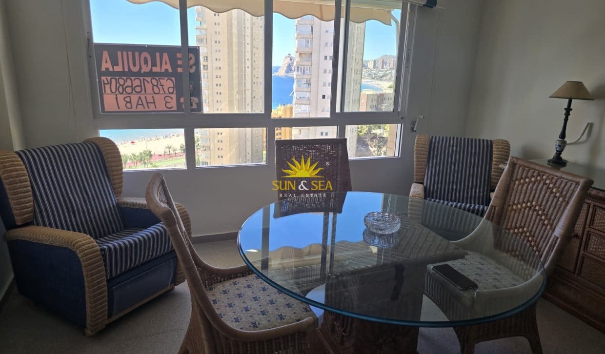 3 soverom Leilighet til leie i Benidorm med svømmebasseng garasje - € 1 600 (Ref: 10113303)