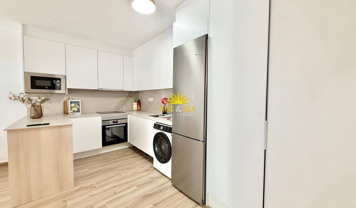 2 bedroom Apartment for rent in La Mata - € 1,000 (Ref: 10117110)