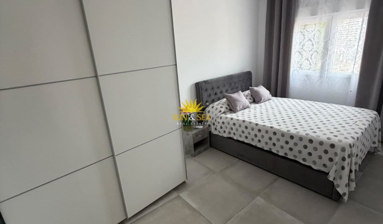 2 bedroom Apartment for rent in Benidorm - € 1,200 (Ref: 10117508)