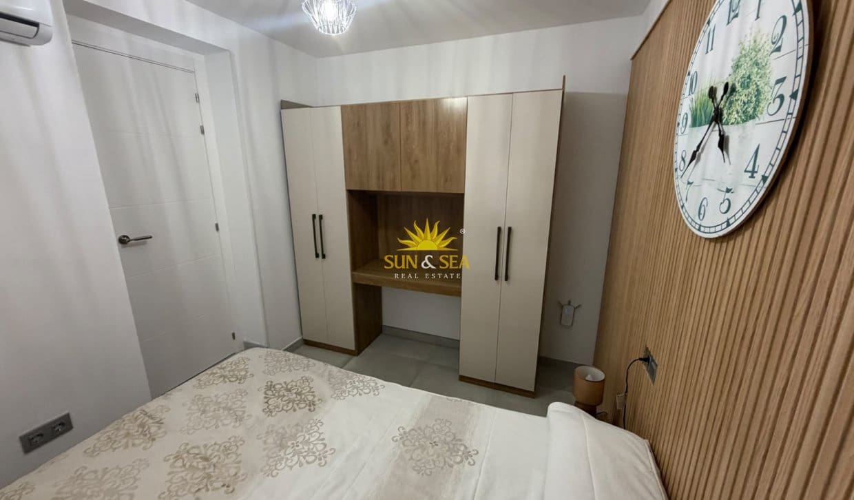 2 bedroom Apartment for rent in Benidorm - € 1,200 (Ref: 10117508)